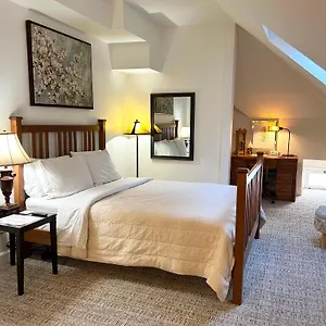 3* Bed & Breakfast 50 Lincoln Short North